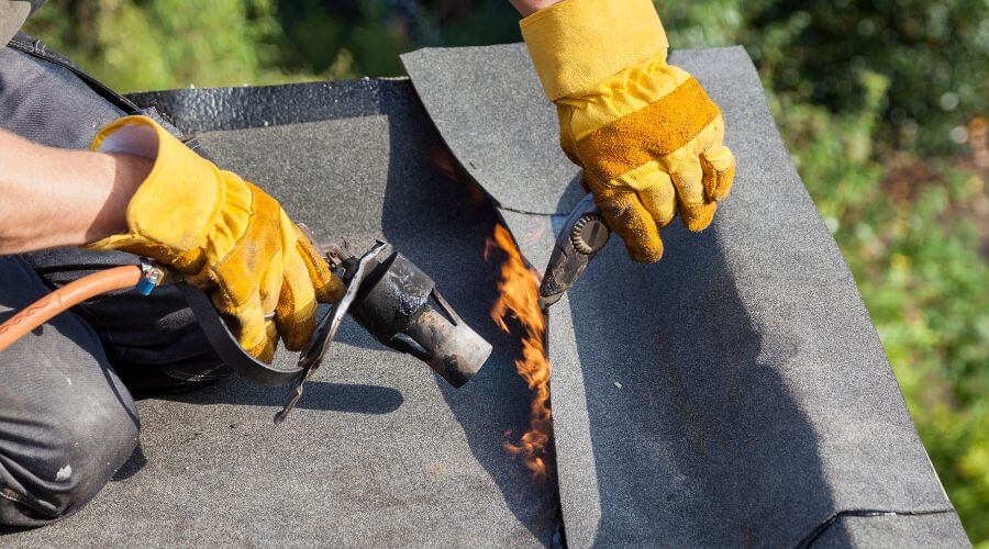 Professional gutter cleaning in Nevada, TX